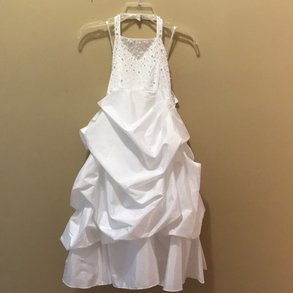Girls size 5 David’s Bridal white dress